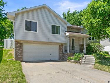 3072 S 35th Avenue , Omaha, NE 68105