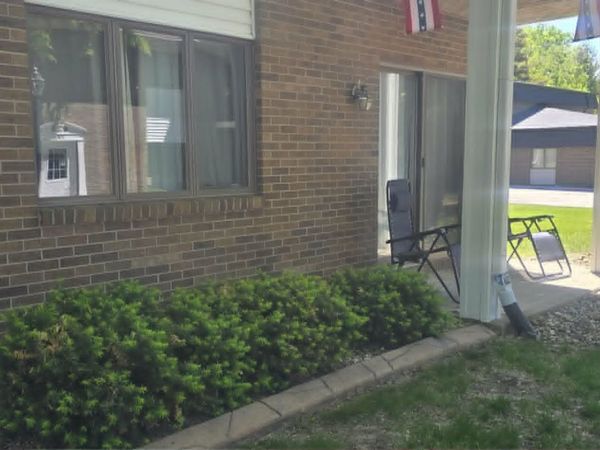 1112 49th Street, Unit 2, West Des Moines, IA 50266