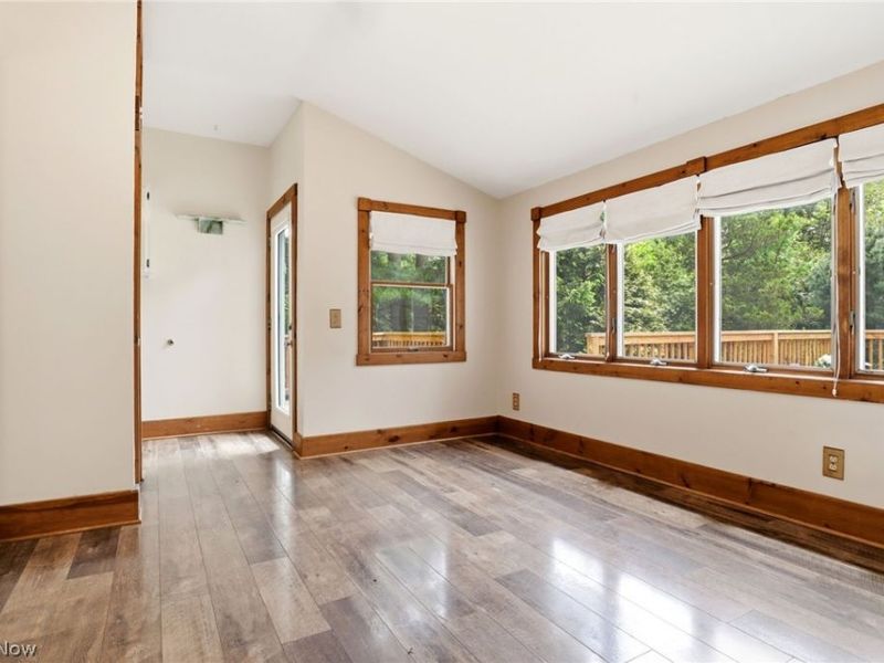 8977 Cedar Road, Chesterland, OH 44026 Photo 17