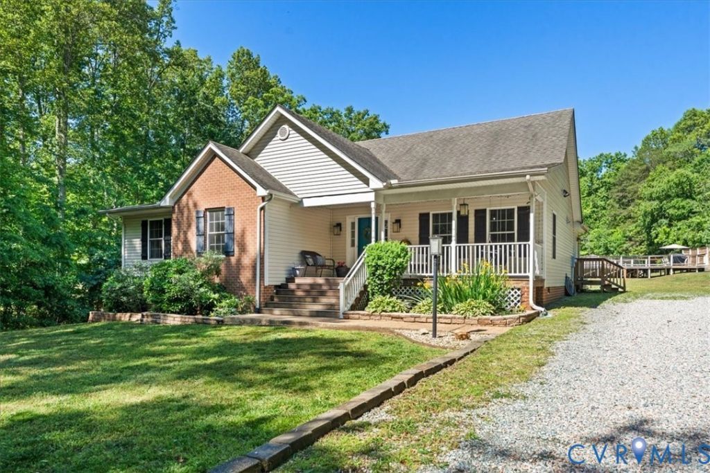 2043 Rocky Ford Road  Powhatan, VA 23139
