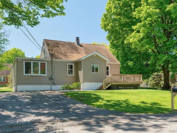 6 Winterberry Road, Beacon, NY 12508