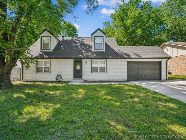 205 W Waco Street , Broken Arrow, OK 74011