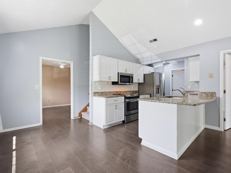 5392 Pond View Drive, Westerville, OH 43081 Photo 10