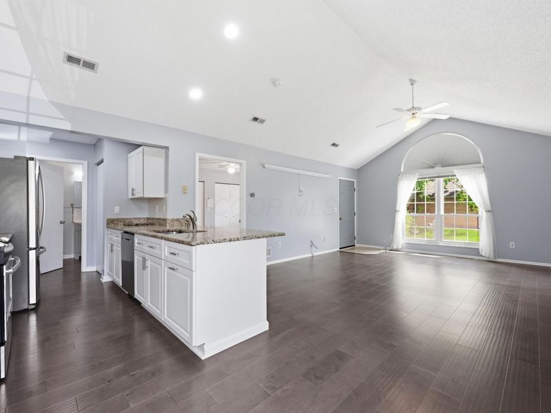 5392 Pond View Drive, Westerville, OH 43081 Photo 9