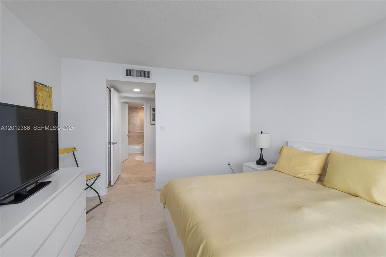 6917 Collins Ave , Unit 715, Miami Beach, FL 33141 Photo