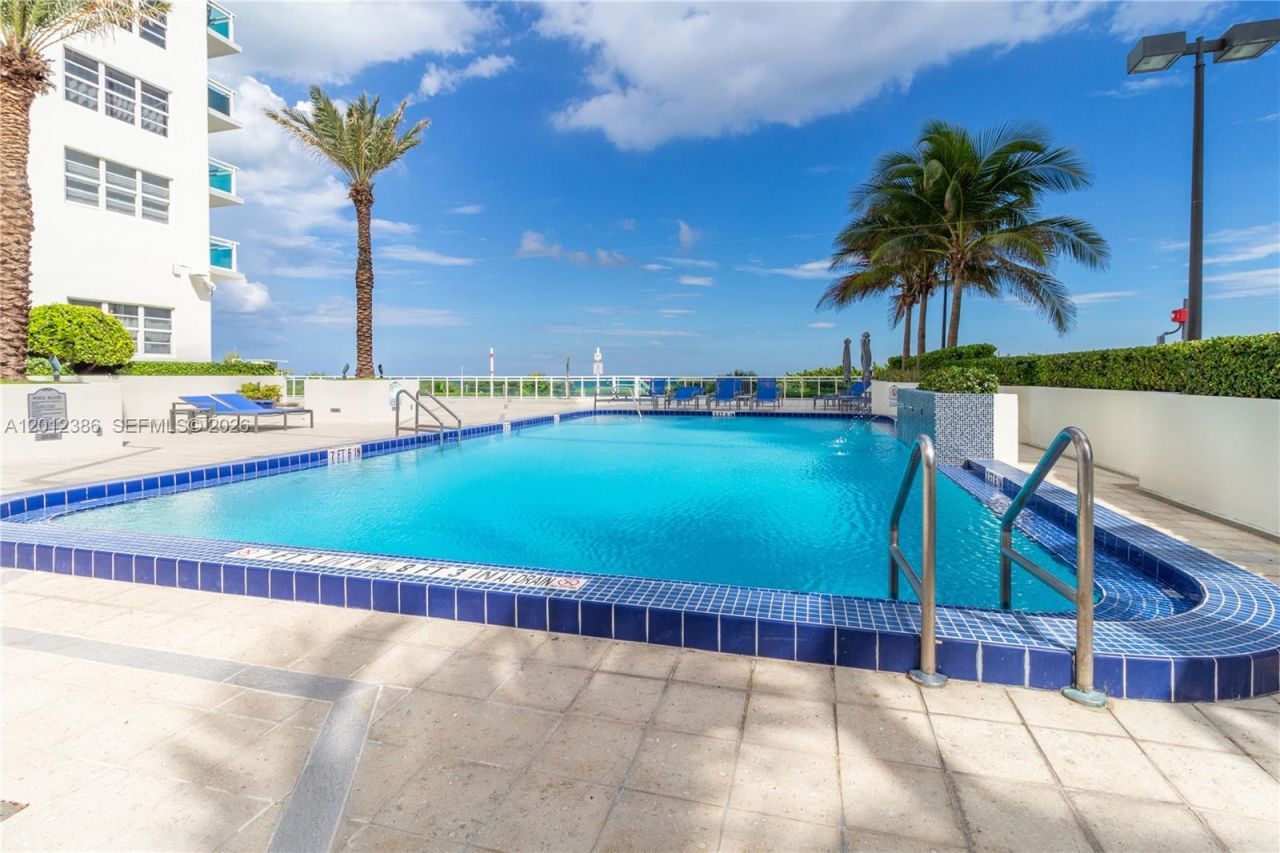 6917 Collins Ave , Unit 715, Miami Beach, FL 33141 Photo