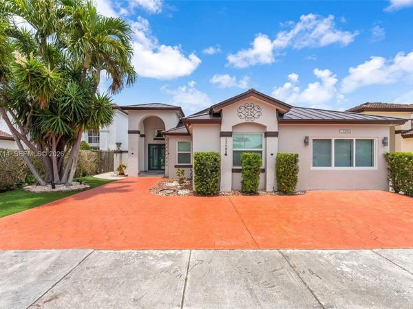 13285 NW 11th St , Miami, FL 33182