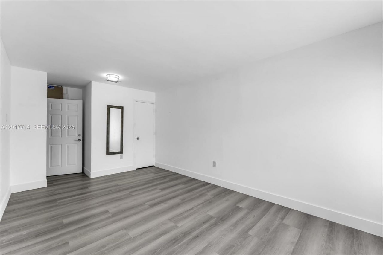 13285 NW 11th St , Miami, FL 33182 Photo