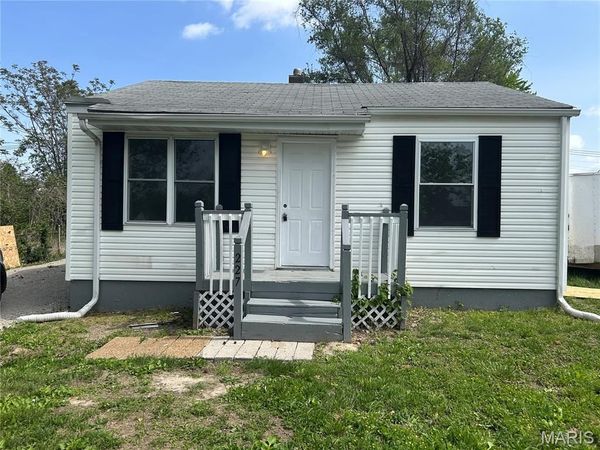 227 Nadine Street , Cahokia, IL 62206