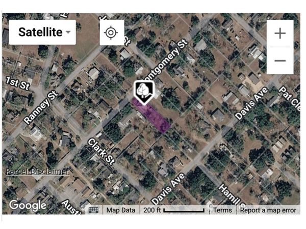 311 Montgomery ST, Yoakum, TX 77995