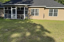 2858 Cotswold Street photo 4