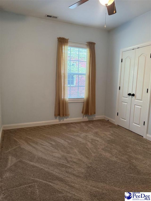 2858 Cotswold Street Photo 9