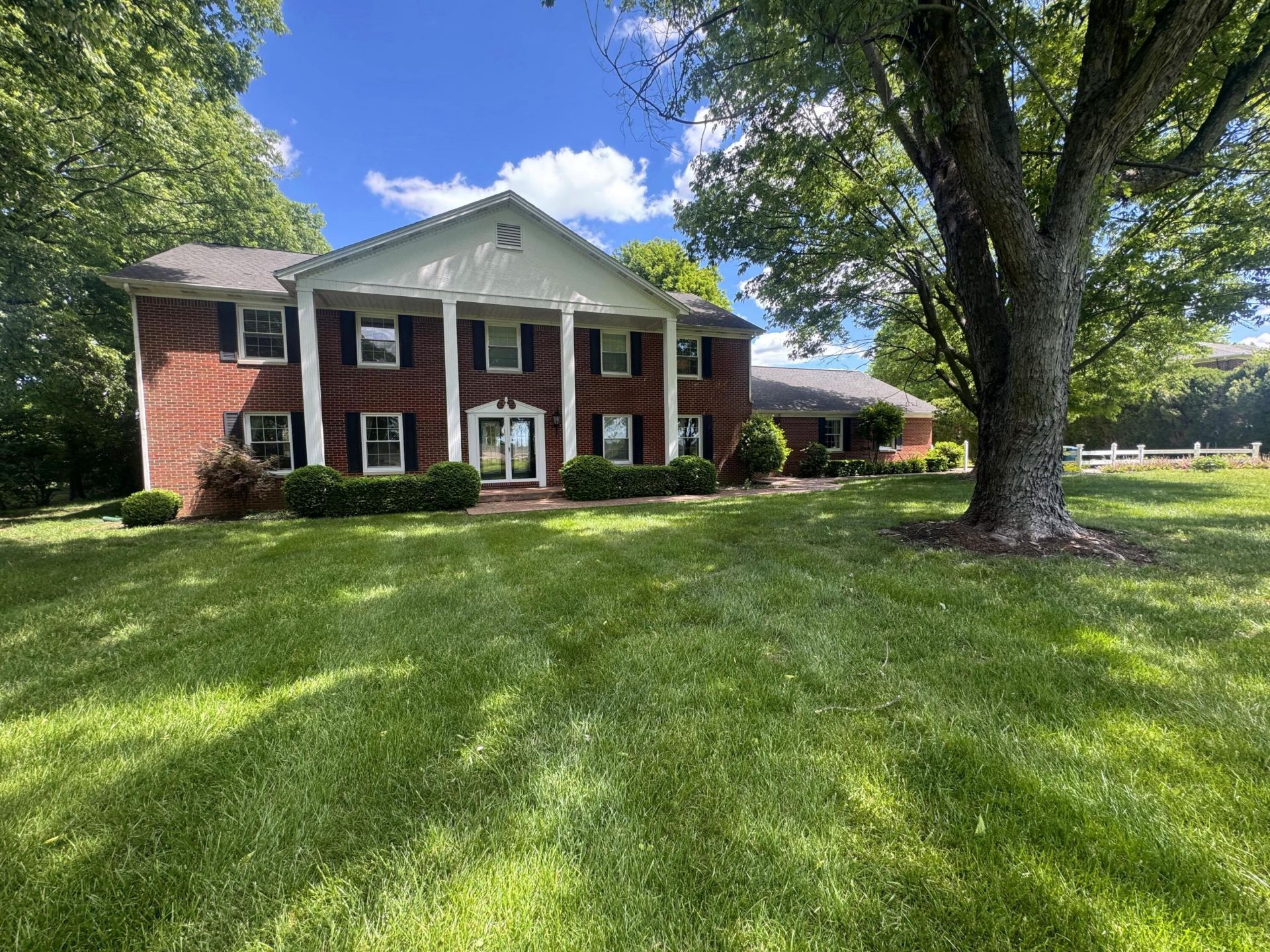 1050 Bluegrass Pike, Danville, KY 40422 Main Photo
