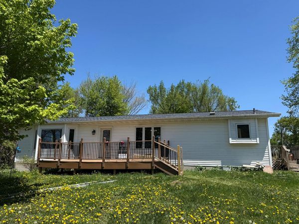 10097 SW 72nd Avenue, Ellendale, MN 56026