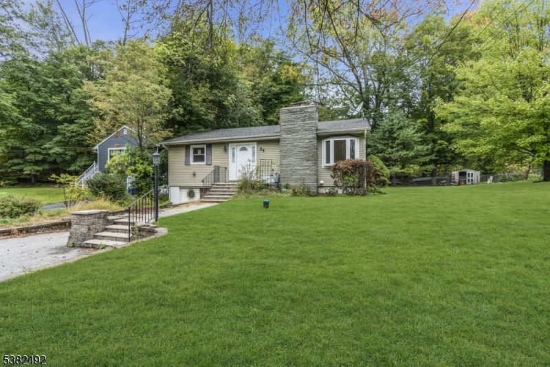 55 Orchard Dr, Vernon, NJ 07462 Main Photo