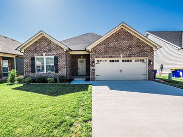 769 McIntyre Street , Bowling Green, KY 42101