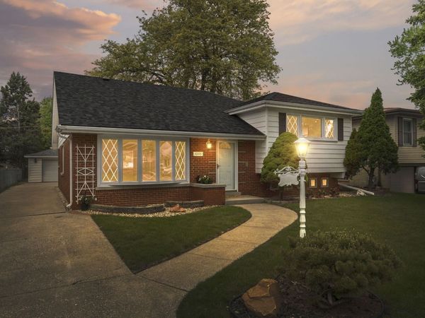 10116 Mulberry Avenue , Oak Lawn, IL 60453
