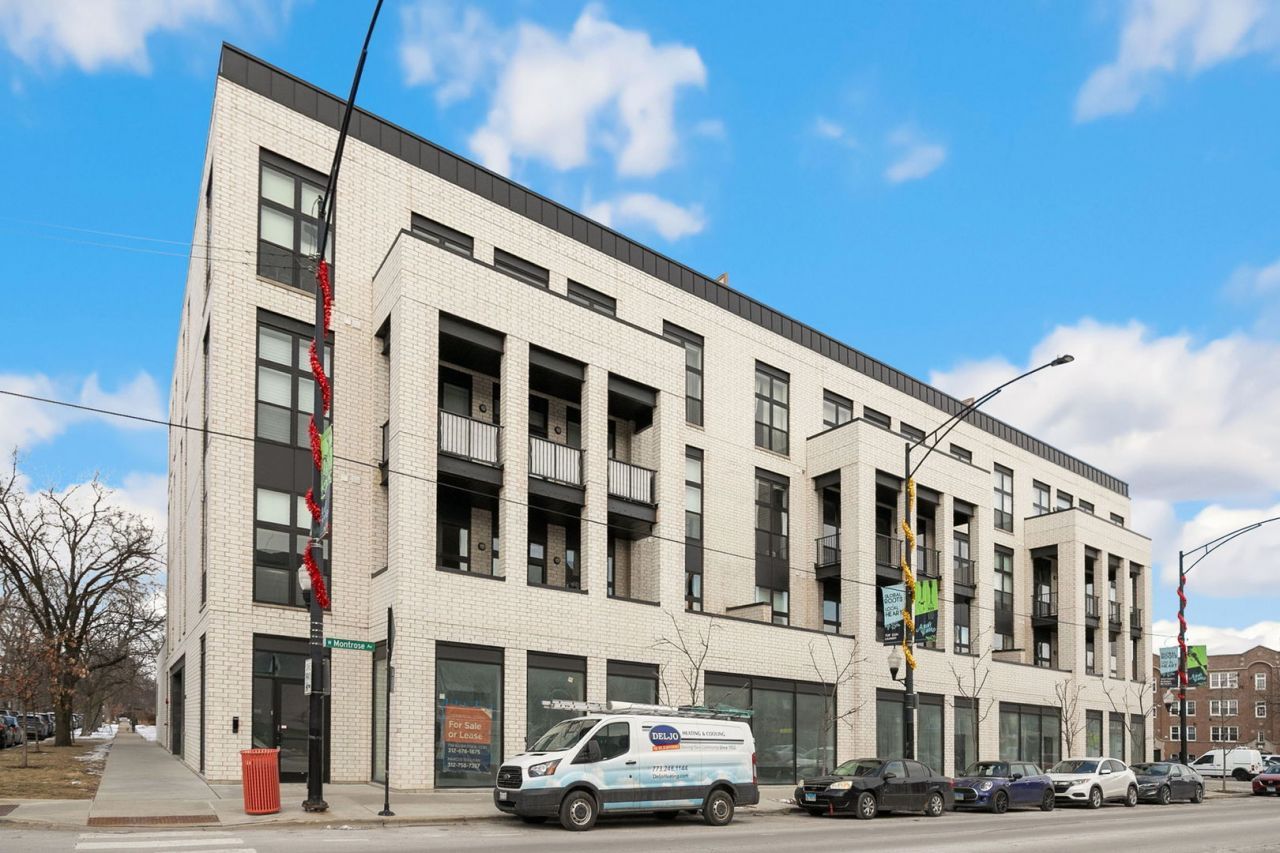 4405 N Richmond Street, Unit 205, Chicago, IL 60625 Main Photo