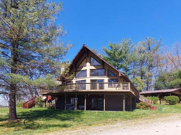 6350 Marion Johnson Road , Athens, OH 45701