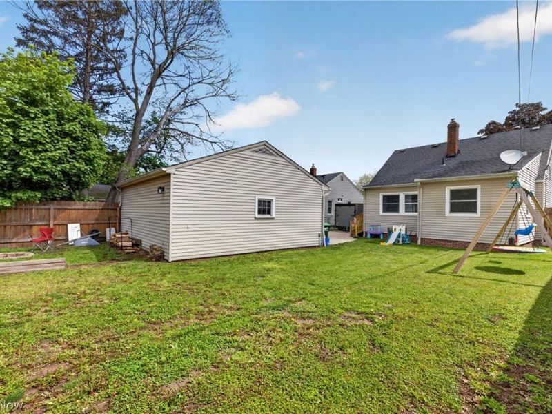 2258 E 290th Street, Wickliffe, OH 44092 Photo 11