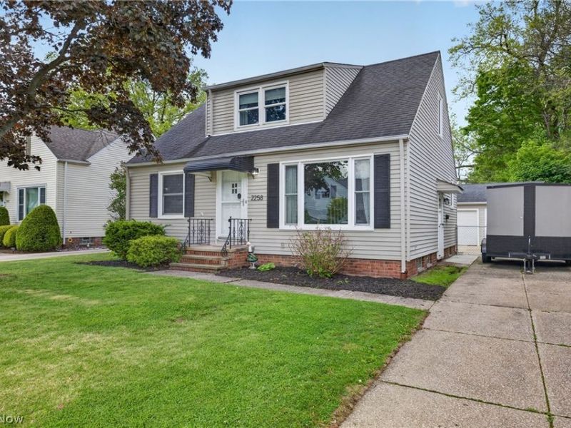 2258 E 290th Street, Wickliffe, OH 44092 Photo 4