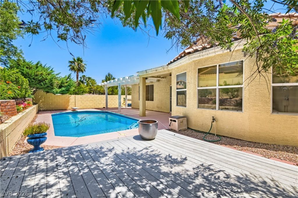 1995 Songbird Court , Henderson, NV 89012