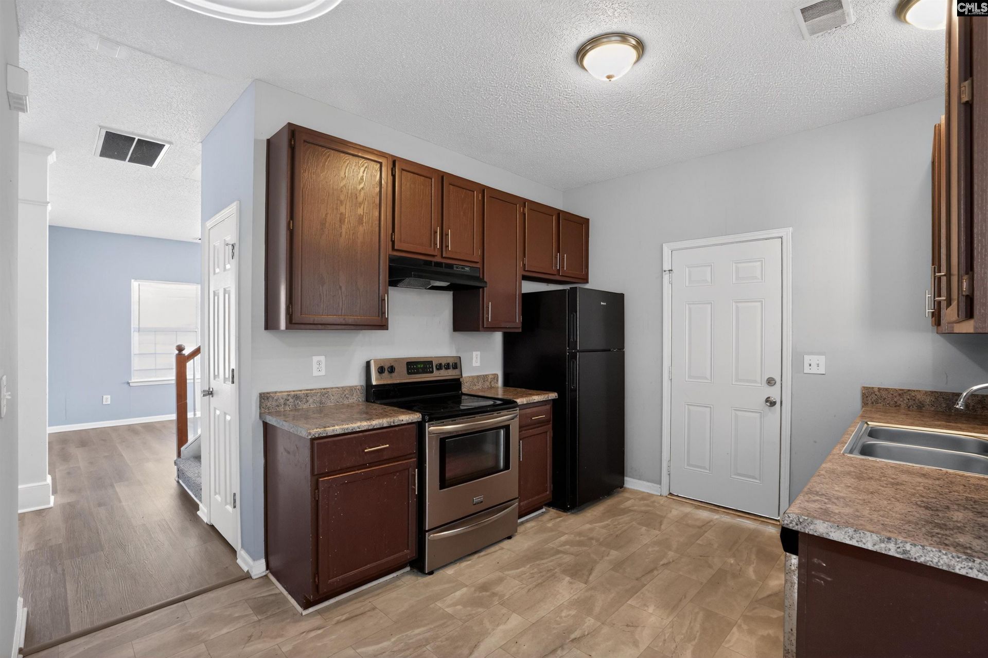 225 Fernview Drive  Photo 16