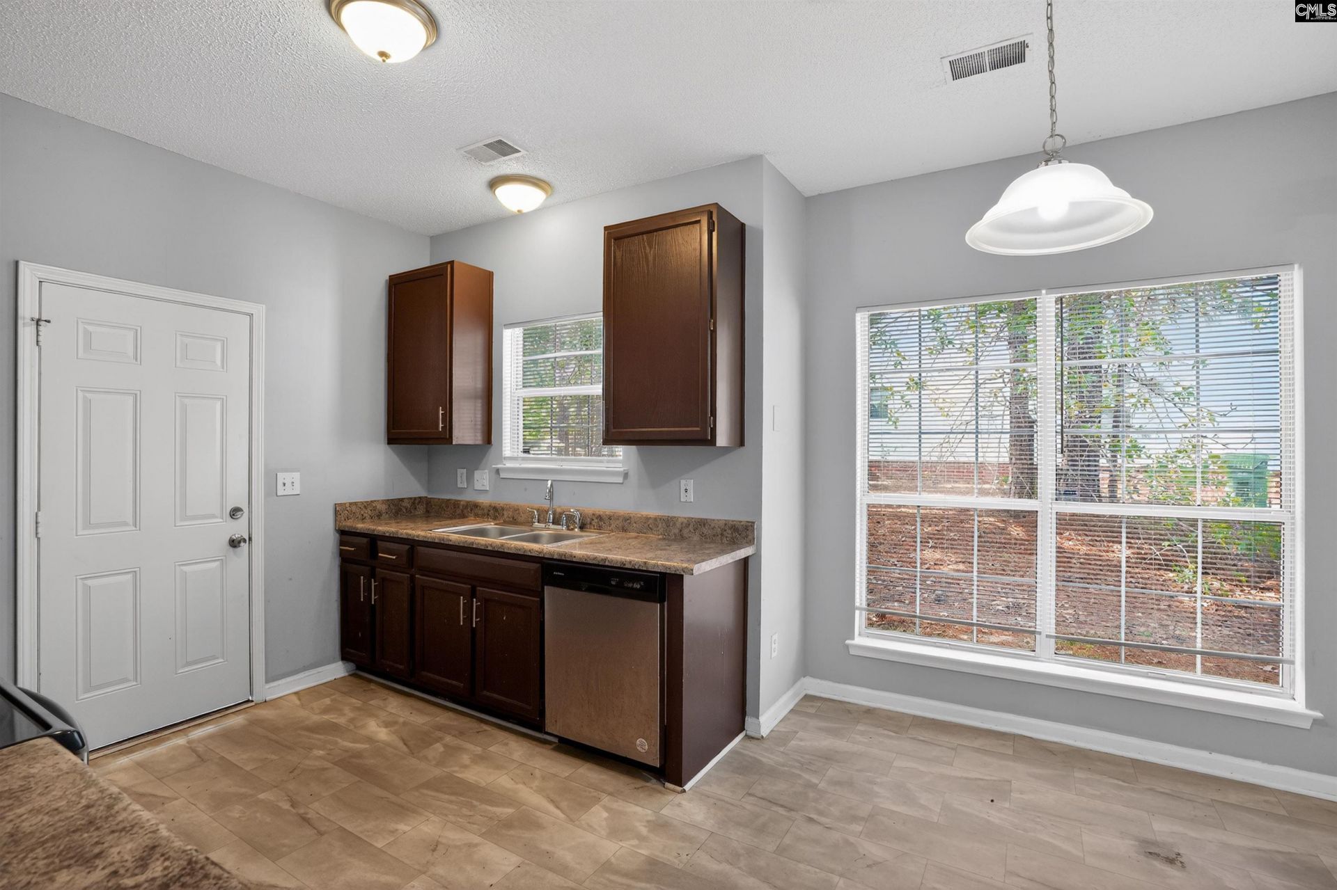 225 Fernview Drive  Photo 18