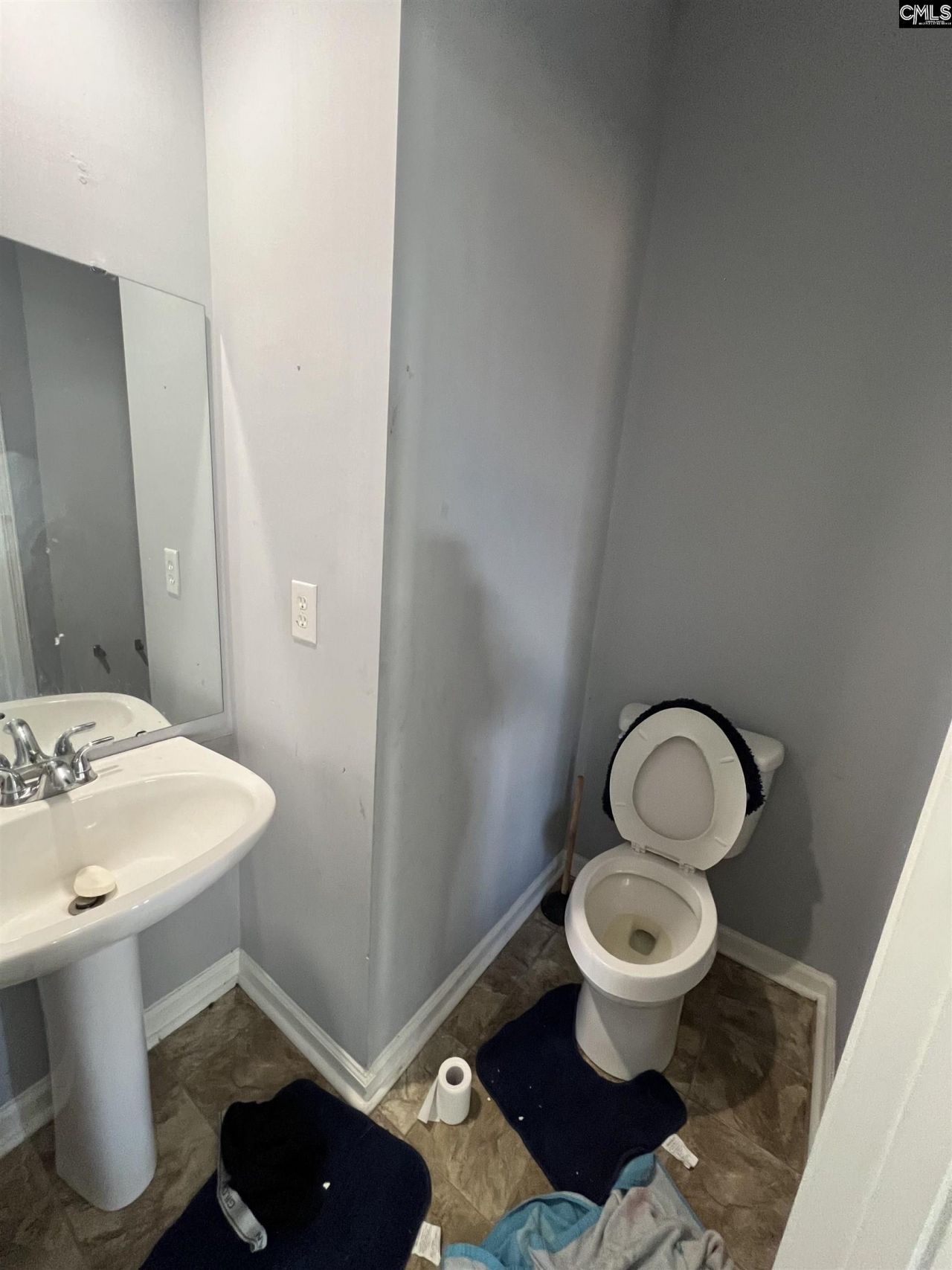 225 Fernview Drive  Photo 6