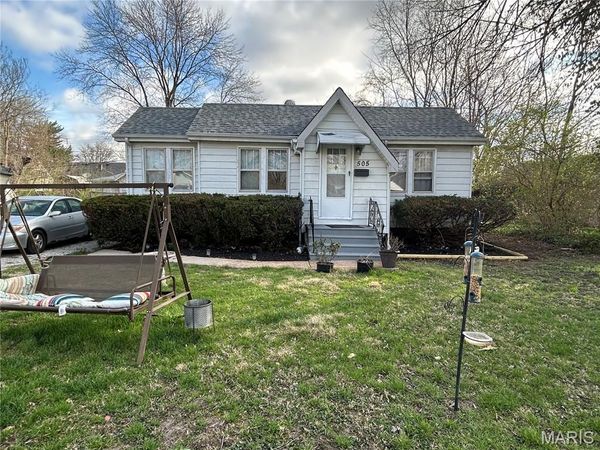 505 Garrison Avenue , Cahokia, IL 62206