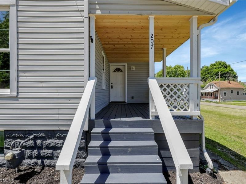 207 Columbia Street, Zanesville, OH 43701 Photo 3
