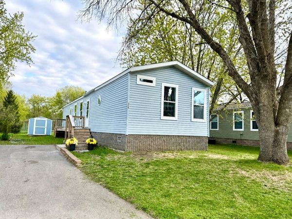 329 Cimarron , Lake Elmo, MN 55042
