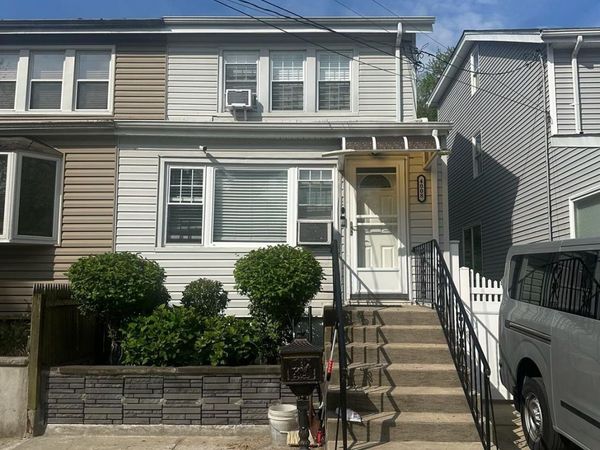 4008 247th Street , Little Neck, NY 11363