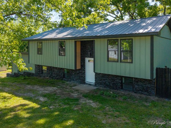 1237 Columbus Street , West Plains, MO 65775