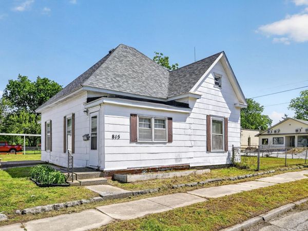 815 W 5th Street , Joplin, MO 64801