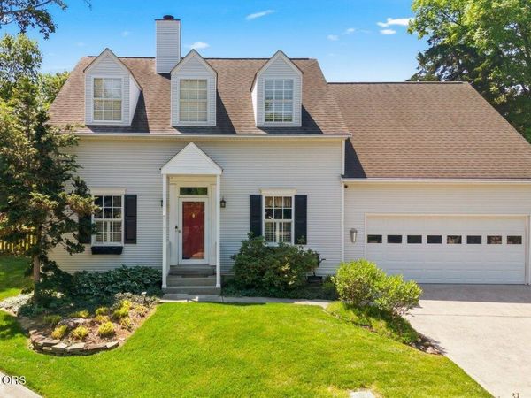 1129 Edenbridge Way, Knoxville, TN 37923