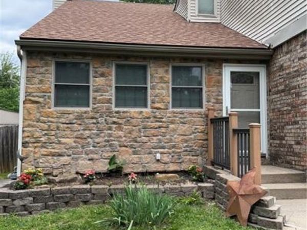 7239 N BALES Avenue, Gladstone, MO 64119