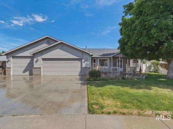 414 Meadowbrook Place, Nampa, ID 83686