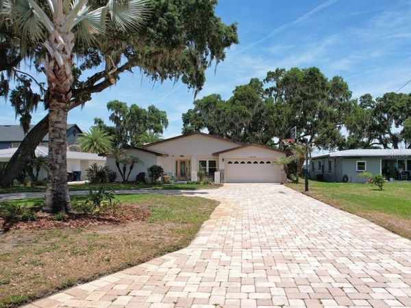 2240 LAKE ARIANA BOULEVARD , AUBURNDALE, FL 33823