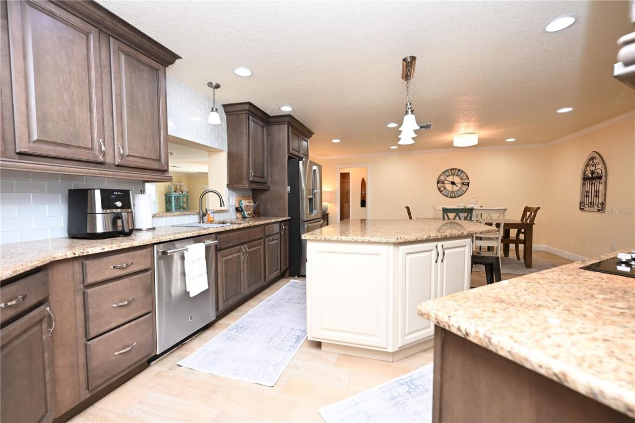 2240 Lake Ariana Boulevard, Auburndale, FL 33823 Photo