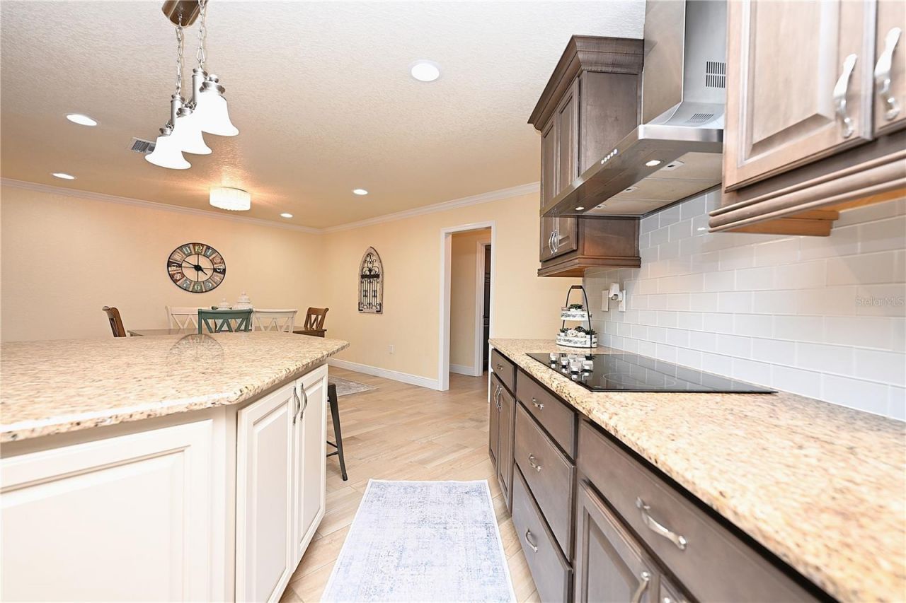 2240 Lake Ariana Boulevard, Auburndale, FL 33823 Photo