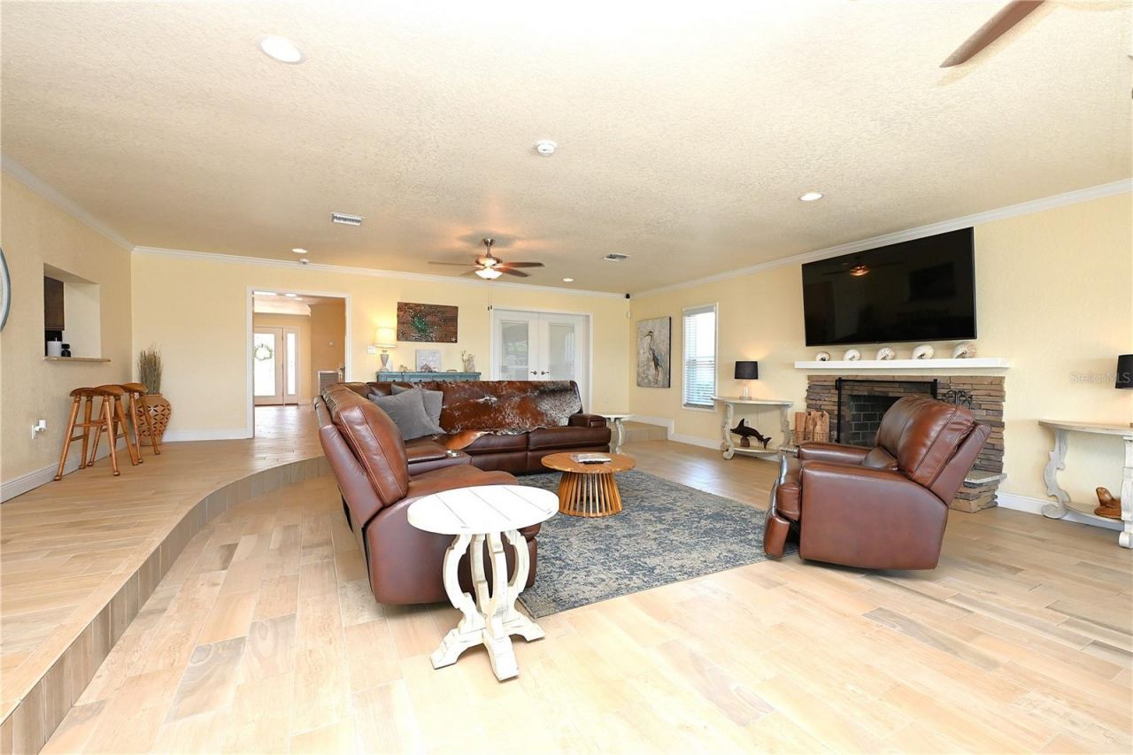 2240 Lake Ariana Boulevard, Auburndale, FL 33823 Photo