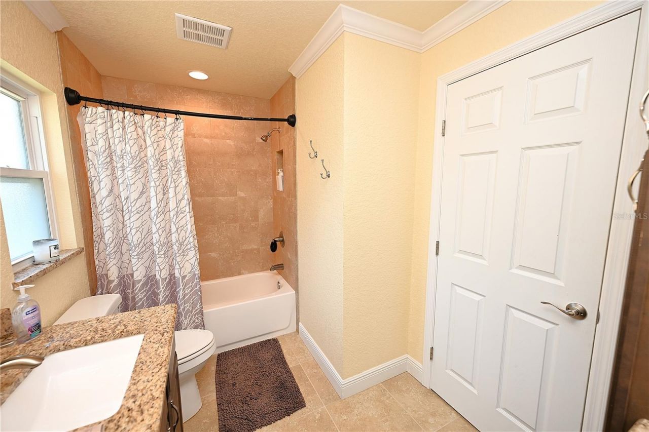 2240 Lake Ariana Boulevard, Auburndale, FL 33823 Photo