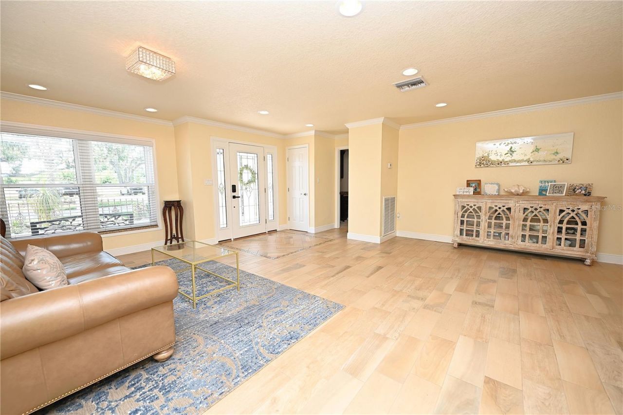 2240 Lake Ariana Boulevard, Auburndale, FL 33823 Photo