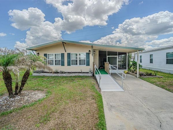 34445 COUNTRYSIDE DRIVE, WESLEY CHAPEL, FL 33543