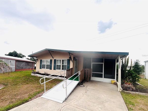 34445 COUNTRYSIDE DRIVE, WESLEY CHAPEL, FL 33543