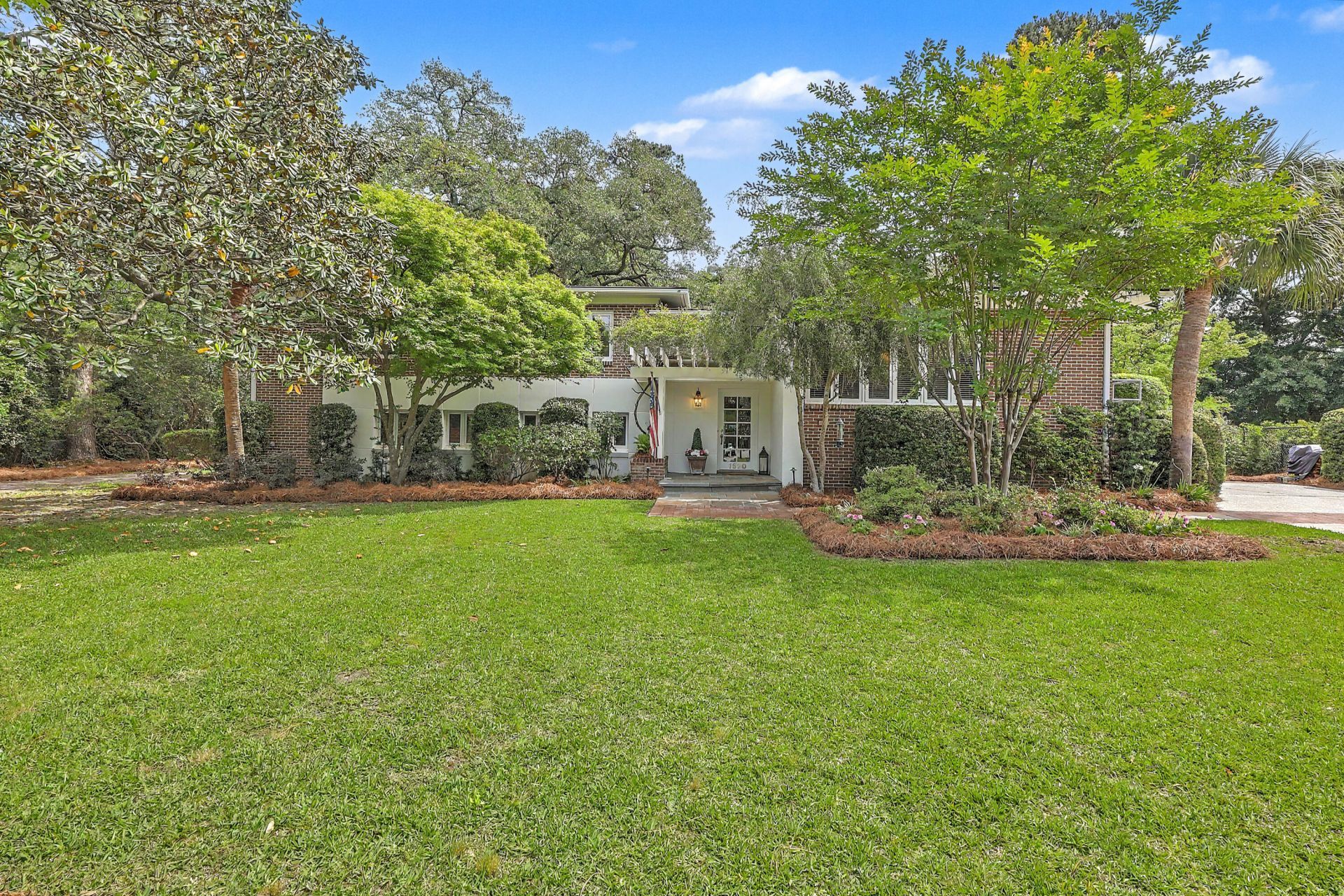 1520 Fairway Drive Photo 1