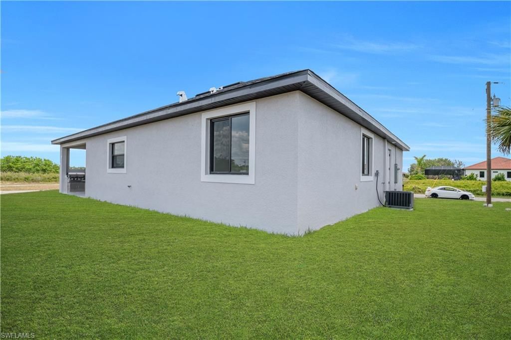 7039 Berwick Cir , Labelle, FL 33935 Photo