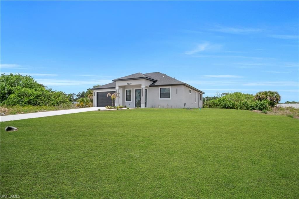 7039 Berwick Cir , Labelle, FL 33935 Photo