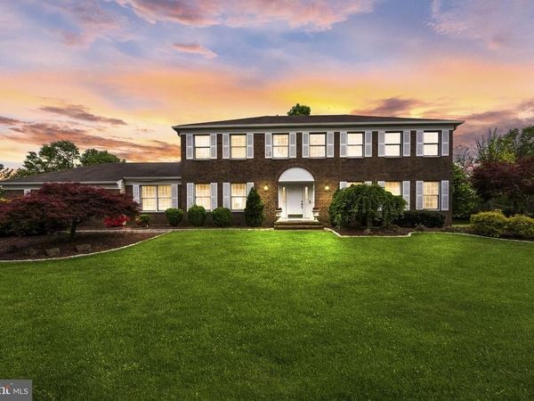 16 PROVIDENCE DRIVE, PRINCETON JUNCTION, NJ 08550
